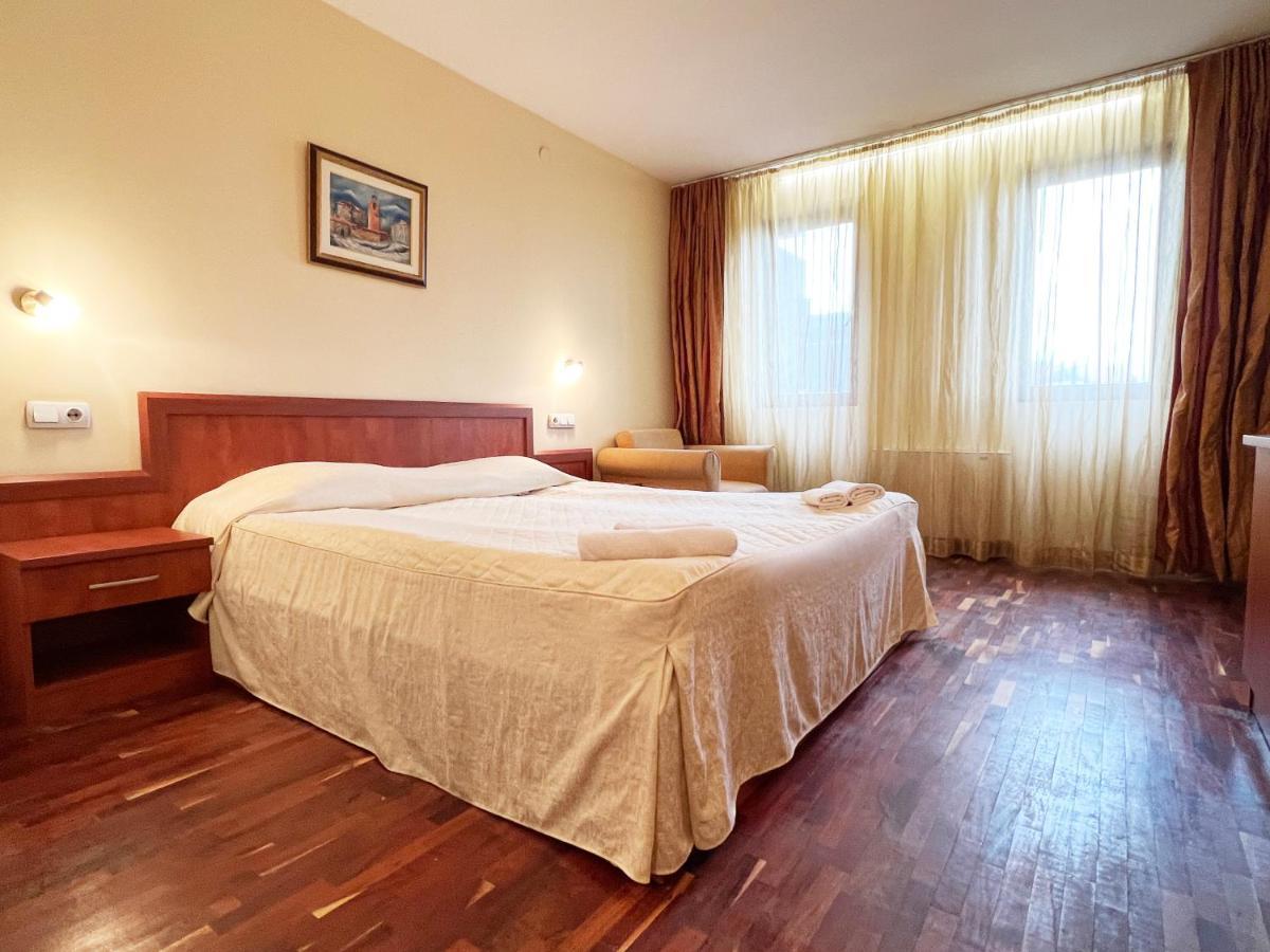 Park Hotel Bansko Esterno foto